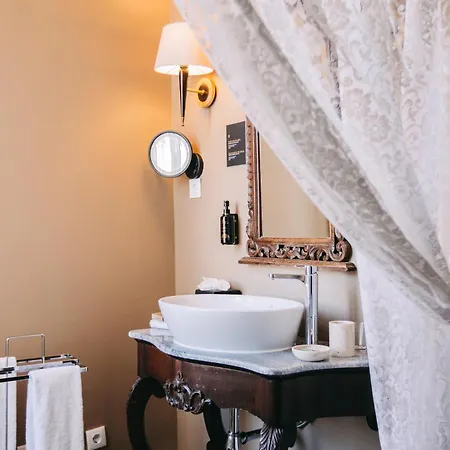 Torel Palace Πανσιόν