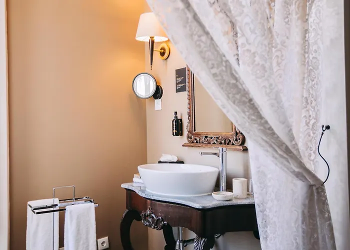 Torel Palace Konukevi